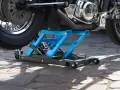 Jak zrobić podnośnik motocyklowy? Zbuduj sam, serwisuj bezpiecznie!