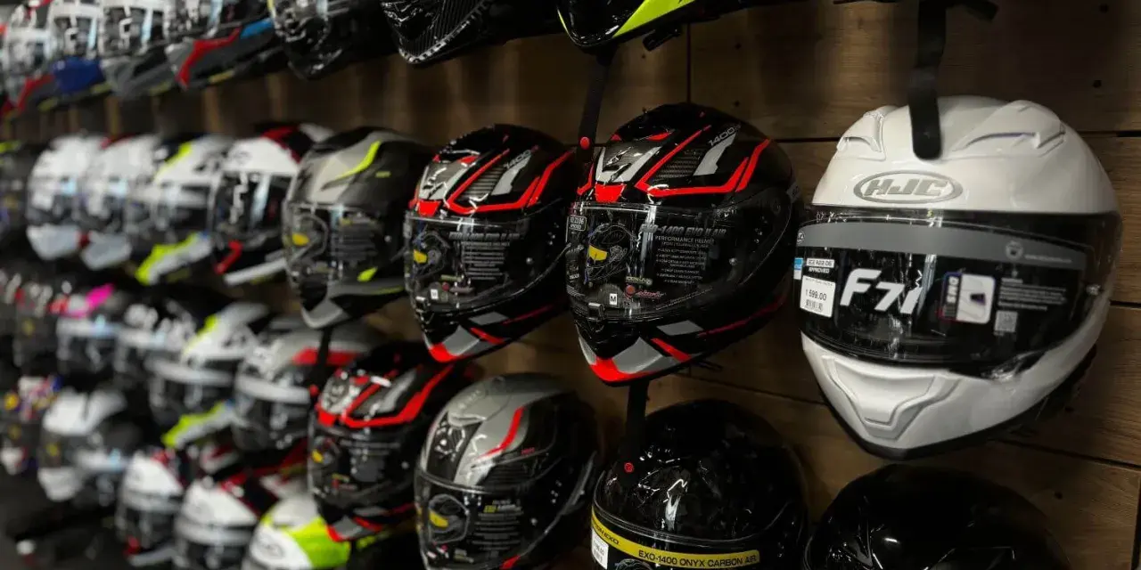 Jaki kask motocyklowy do 1500 zł? Ranking i porady eksperta!
