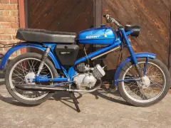 Niebieski Romet Ogar 205, klasyk z lat 80. Poznaj ogar 205 dane techniczne i poczuj ducha minionej epoki.