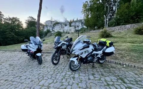 Śląsk na motocyklu: Trasy dla każdego. Beskidy i Jura czekają!