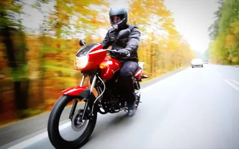 Jazda motorowerem bez prawa jazdy? Kogo dotyczy wyjątek?