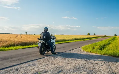 Mazowsze motocyklem? Odkryj najlepsze trasy i ukryte perełki!