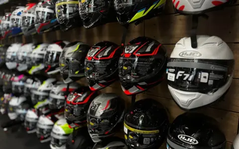 Jaki kask motocyklowy do 1500 zł? Ranking i porady eksperta!