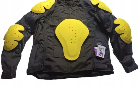 Wybierz świadomie! Ochraniacze motocyklowe Level 1 czy 2?