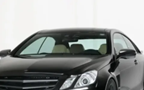 Czarny Mercedes coupe z tuningiem Brabus. Zastanawiasz się, ile kosztuje tuning Brabus?