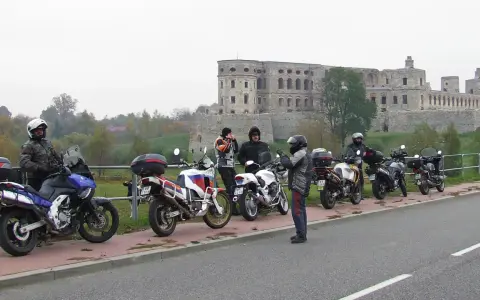 Świętokrzyskie: Trasy motocyklowe, które musisz przejechać!