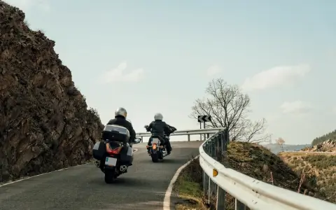 Trasy motocyklowe Wielkopolska: 4 gotowe plany na Twój trip!