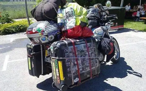 Co zabrać na wyprawę motocyklową? Spakuj się mądrze!