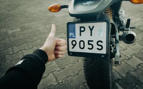 Rejestracja motoroweru: Obowiązek czy mit? Pełny przewodnik!