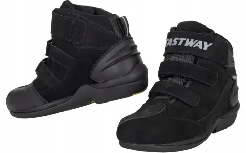 Czarne buty motocyklowe turystyczne Fastway z rzepami i wzmocnieniami.
