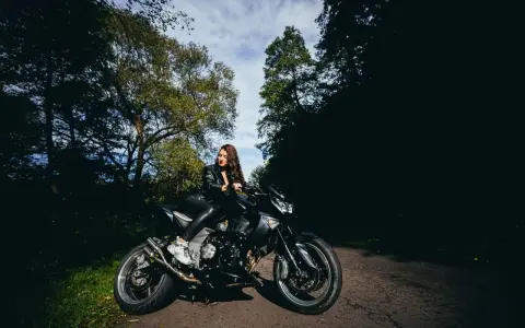 Małopolska motocyklem: Najlepsze trasy, porady i ukryte perełki