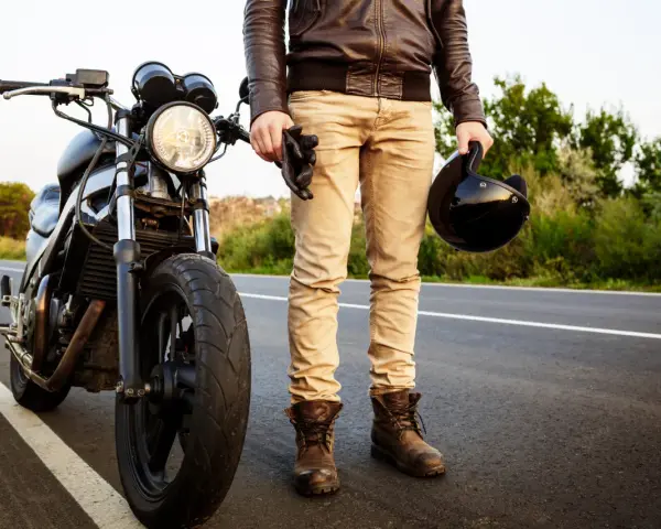 Łódzkie dla motocyklistów: Gdzie szukać najlepszych winkli?