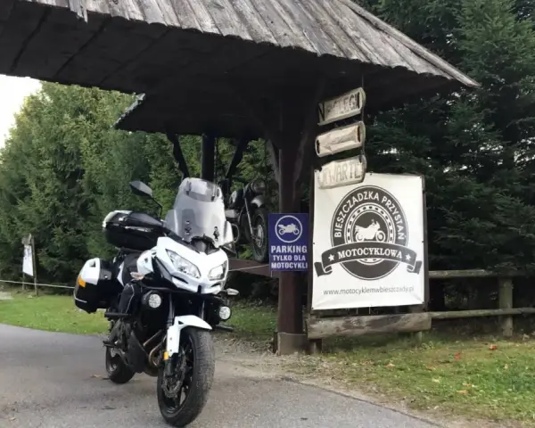 Trasy motocyklowe Bieszczady: Twój przewodnik po raju na 2 kółkach