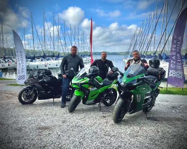 Mazury motocyklem: Trasy, atrakcje, porady. Twój przewodnik!
