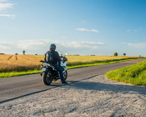 Mazowsze motocyklem? Odkryj najlepsze trasy i ukryte perełki!