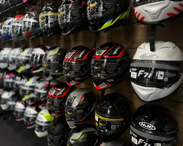 Jaki kask motocyklowy do 1500 zł? Ranking i porady eksperta!