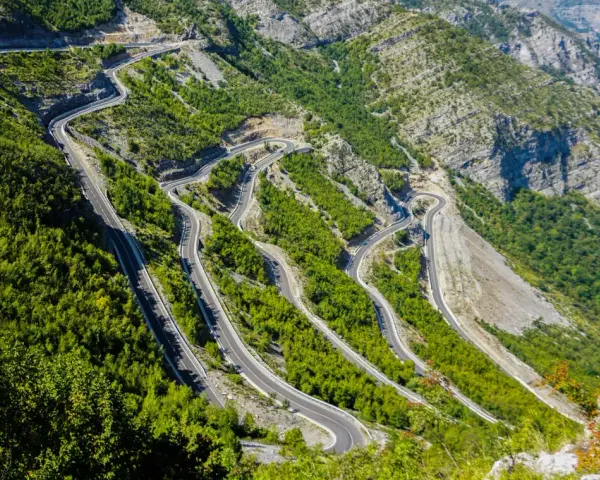 Albania motocyklem: Ostatni dziki kraj? Trasy i porady!