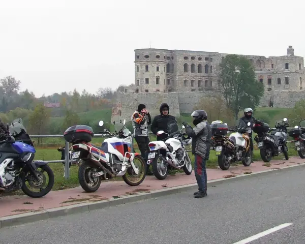 Świętokrzyskie: Trasy motocyklowe, które musisz przejechać!
