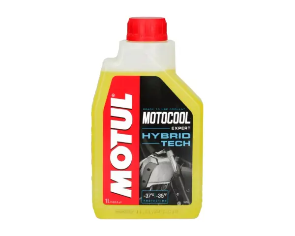 Olej motocyklowy do samochodu? Ekspert radzi: NIE!