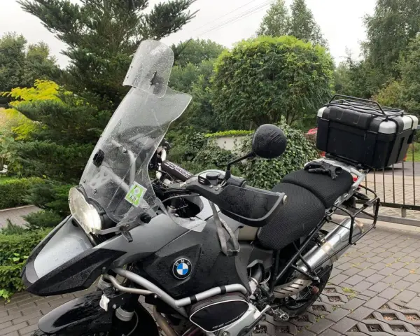 Koniec z turbulencjami! Idealna regulacja deflektora motocyklowego
