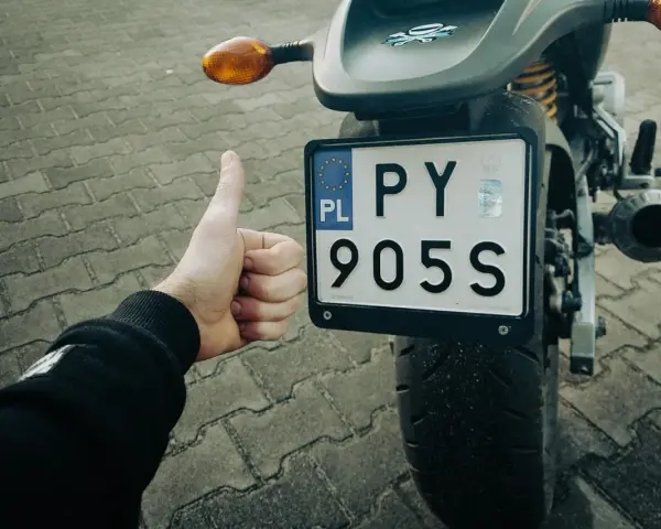 Rejestracja motoroweru: Obowiązek czy mit? Pełny przewodnik!