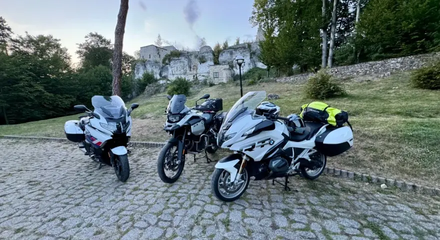 Śląsk na motocyklu: Trasy dla każdego. Beskidy i Jura czekają!
