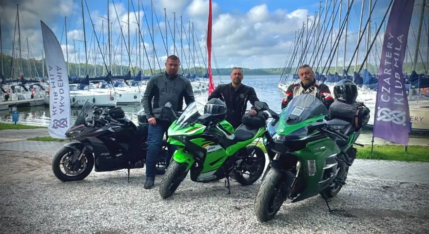 Mazury motocyklem: Trasy, atrakcje, porady. Twój przewodnik!