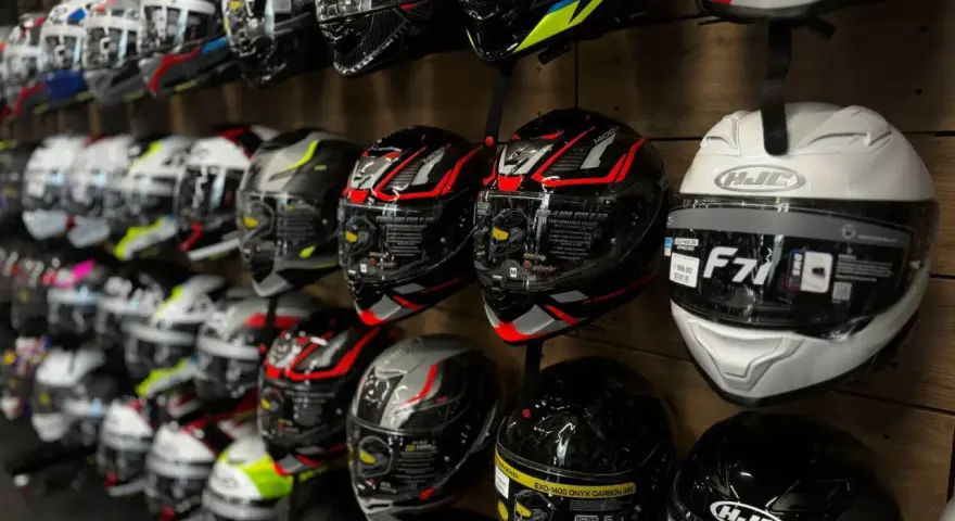 Jaki kask motocyklowy do 1500 zł? Ranking i porady eksperta!
