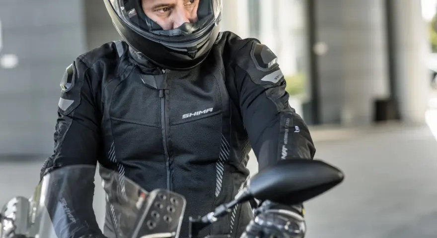 Upał na moto? Wybierz idealną letnią kurtkę motocyklową!