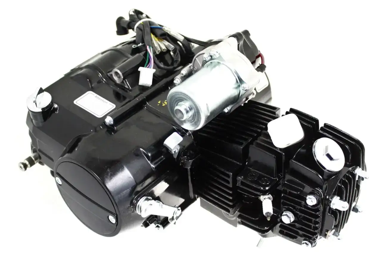 Motocykl 125 cm3 silnik