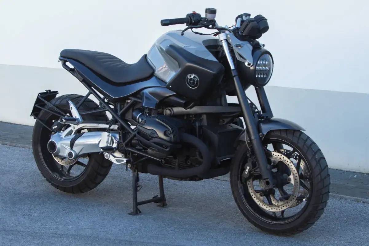 BMW R1200R – poznaj jego dane techniczne. Ten motocykl to połączenie mocy i stylu.