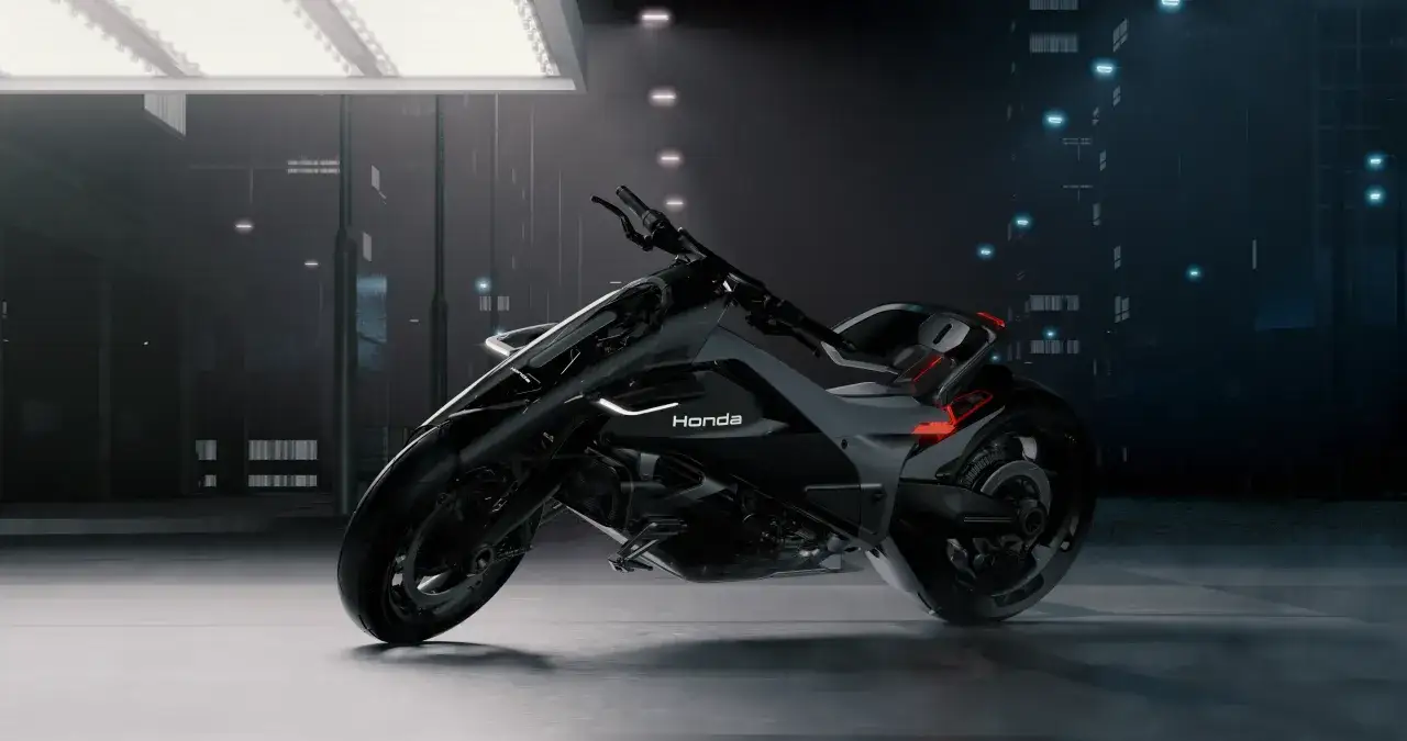 Futurystyczny motocykl Honda NM4 Vultus w ciemnej scenerii miejskiej, z neonowymi światłami w tle.